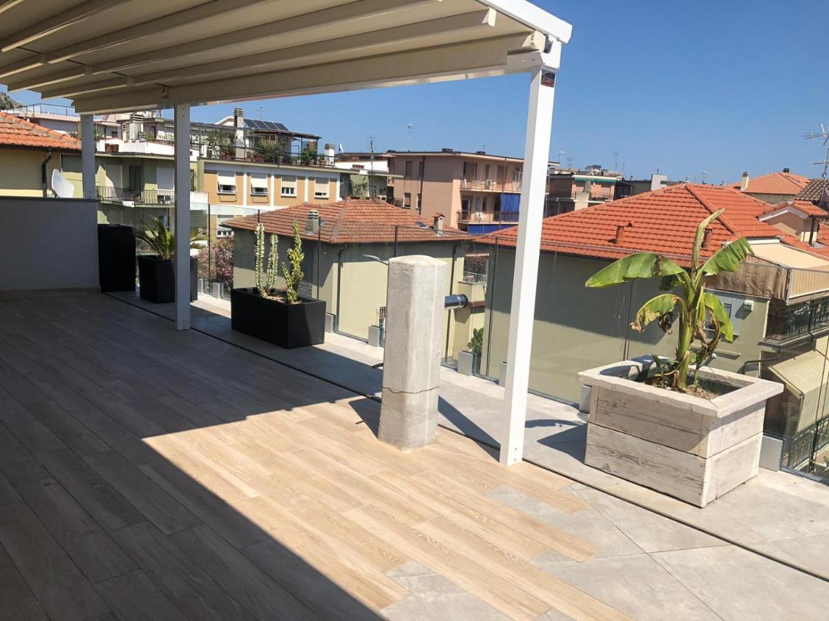 Appartamento Spotorno Con Ampio Terrazzo Attrezzato Anche Con Angolo Cottura Eksteriør billede